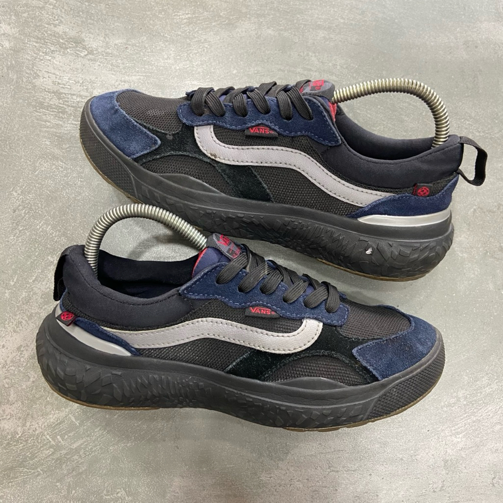 [Size 39] Vans UltraRange Neo VR3 MTE Surf Essentials Black Navy Second Original Kondisi Mulus Nomin
