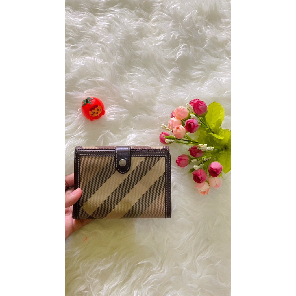 Preloved dompet Burberry