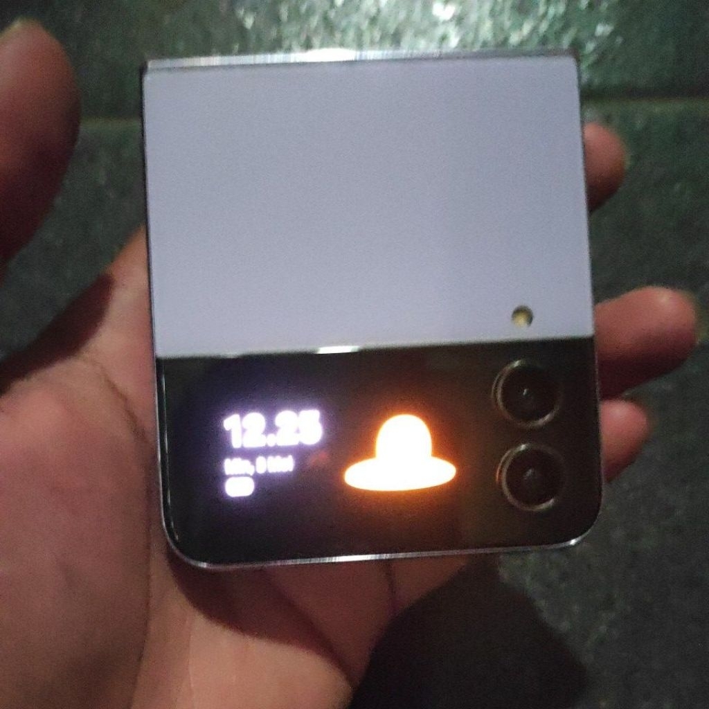 z flip 4