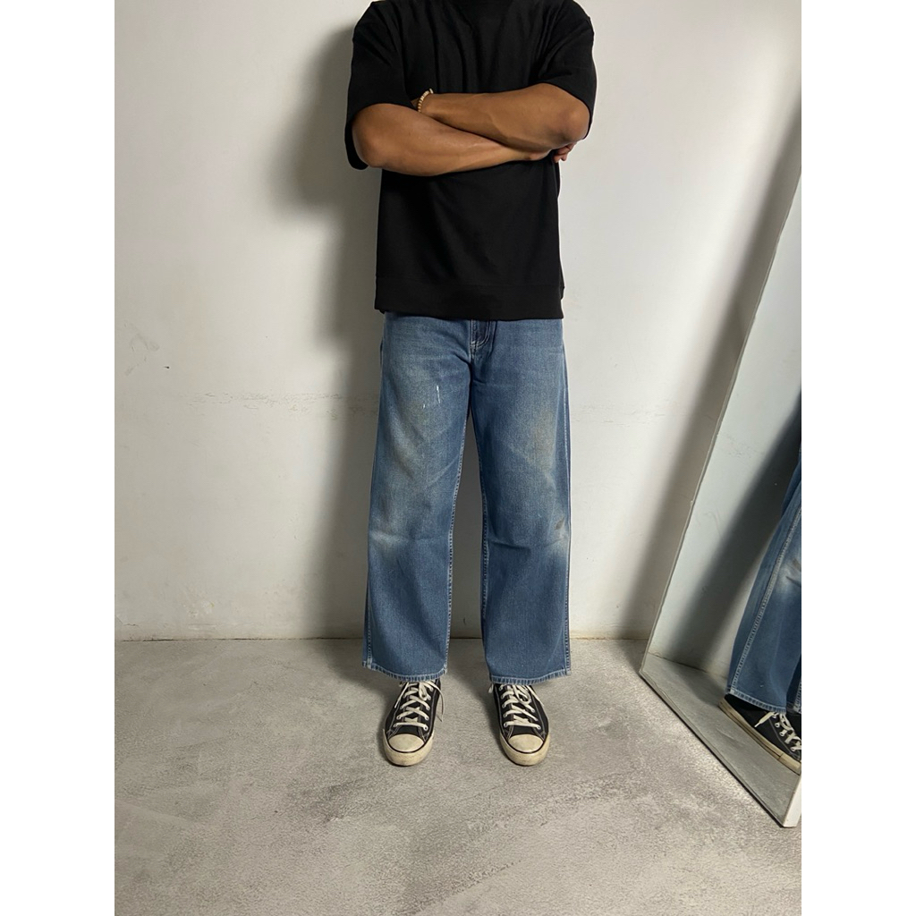UNIQLO WASHED BAGGY JEANS