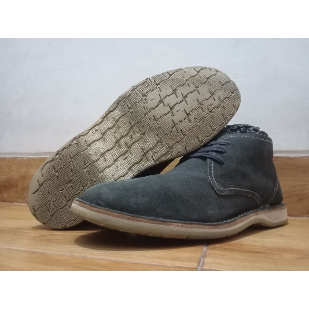 sepatu casual John Varvatos star USA
