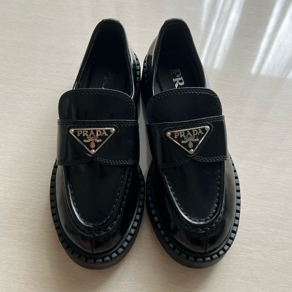 PL (Size 36 insole 22cm) Prada Nappa Patent Leather Metal Logo Loafers Nero Black (No Box)