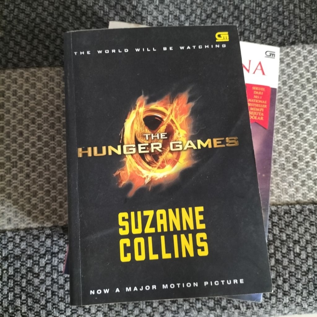 jual novel ori preloved dystopia hunger games maze runner murah