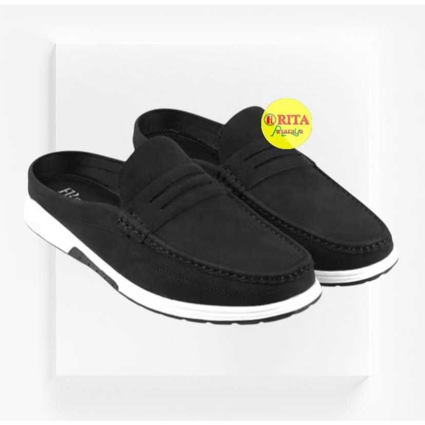 Fransisca Renaldy Sepatu Bustong