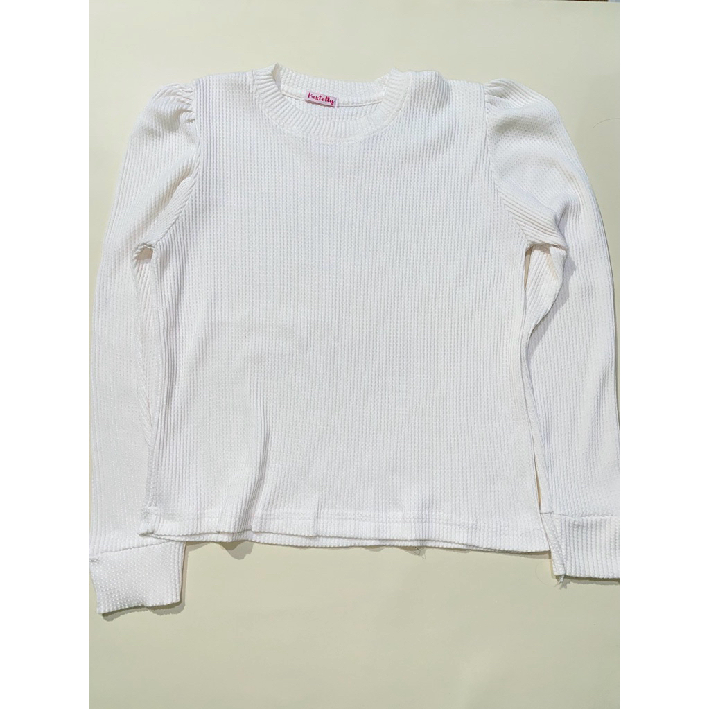 kaos preloved pastelly outfit