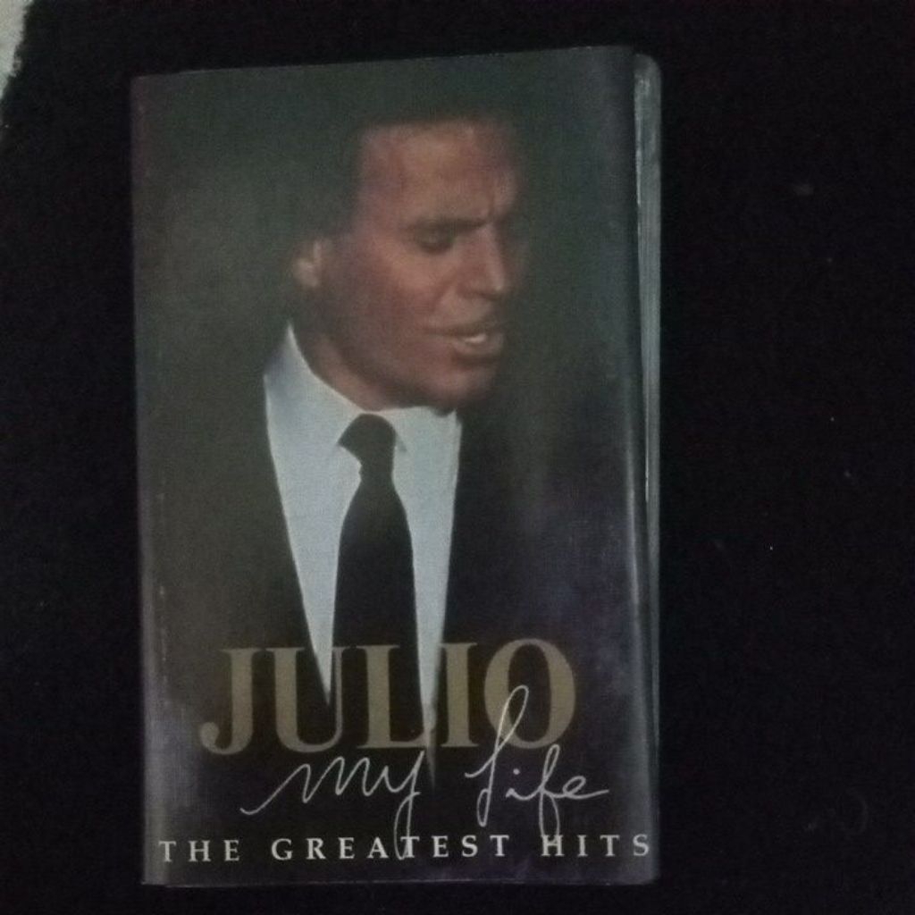 Kaset Julio Iglesias