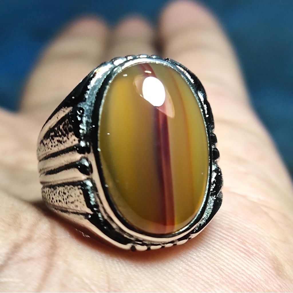 Batu Akik Kendit Kristal Tali Merah - Batu Akik Kilap Cermin - Cincin Batu Kendit Kristal