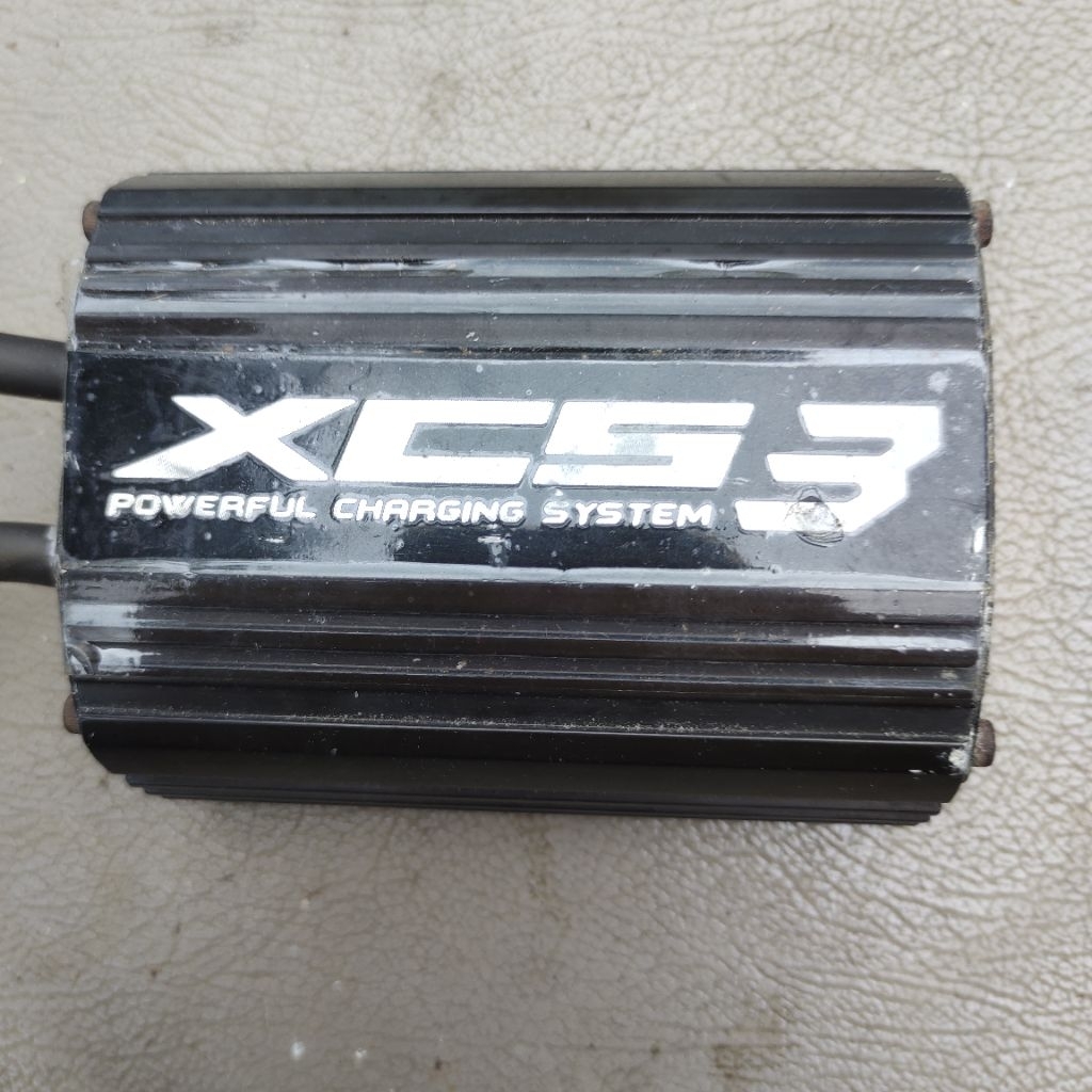 stabiliser XCS3 penguat tegangan aki mobil