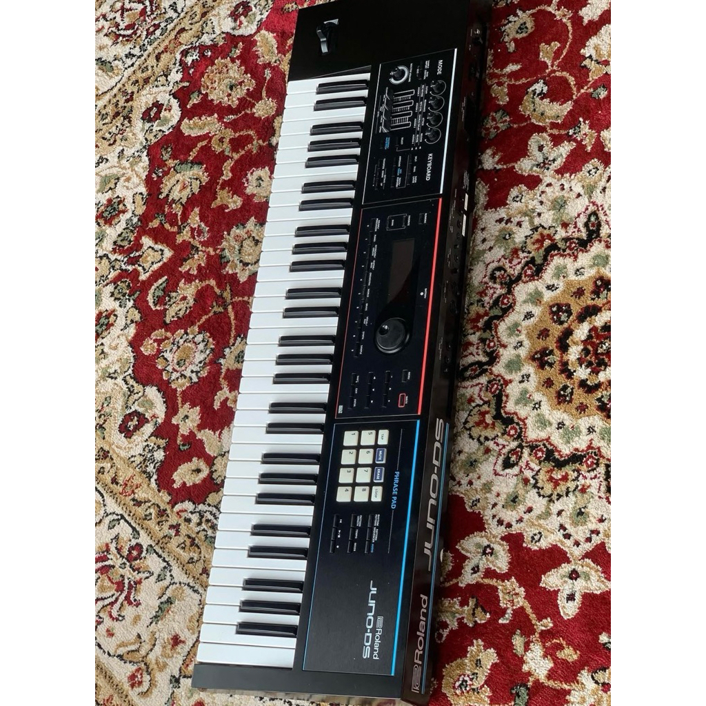Roland Juno DS 61