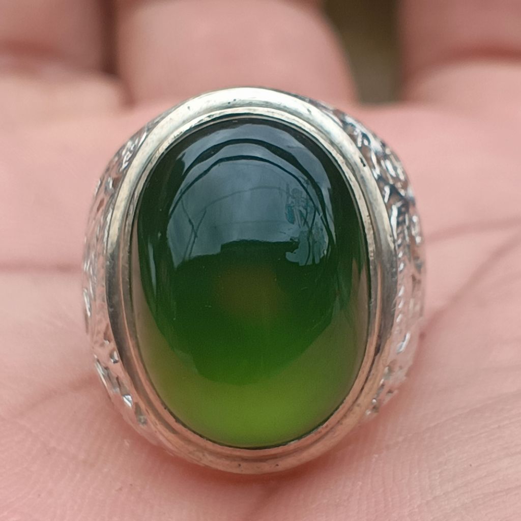 batu serpentine Aceh hijau botol