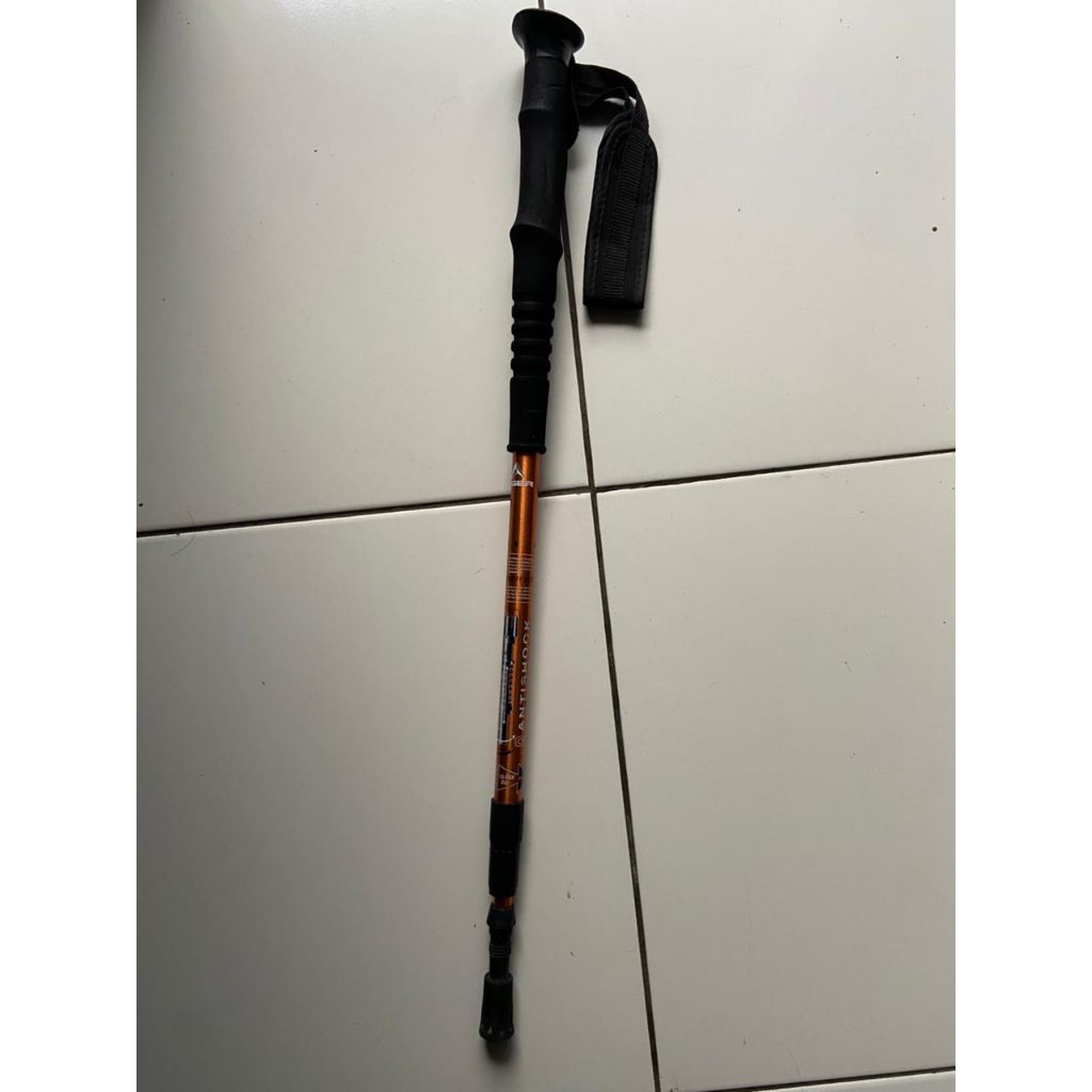 preloved like new eiger original trekking pole 3 section