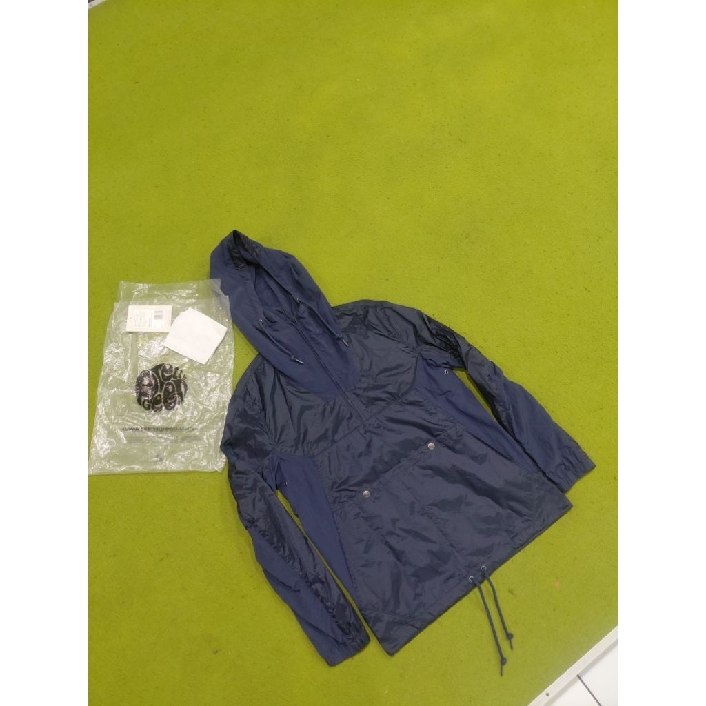 pretty green