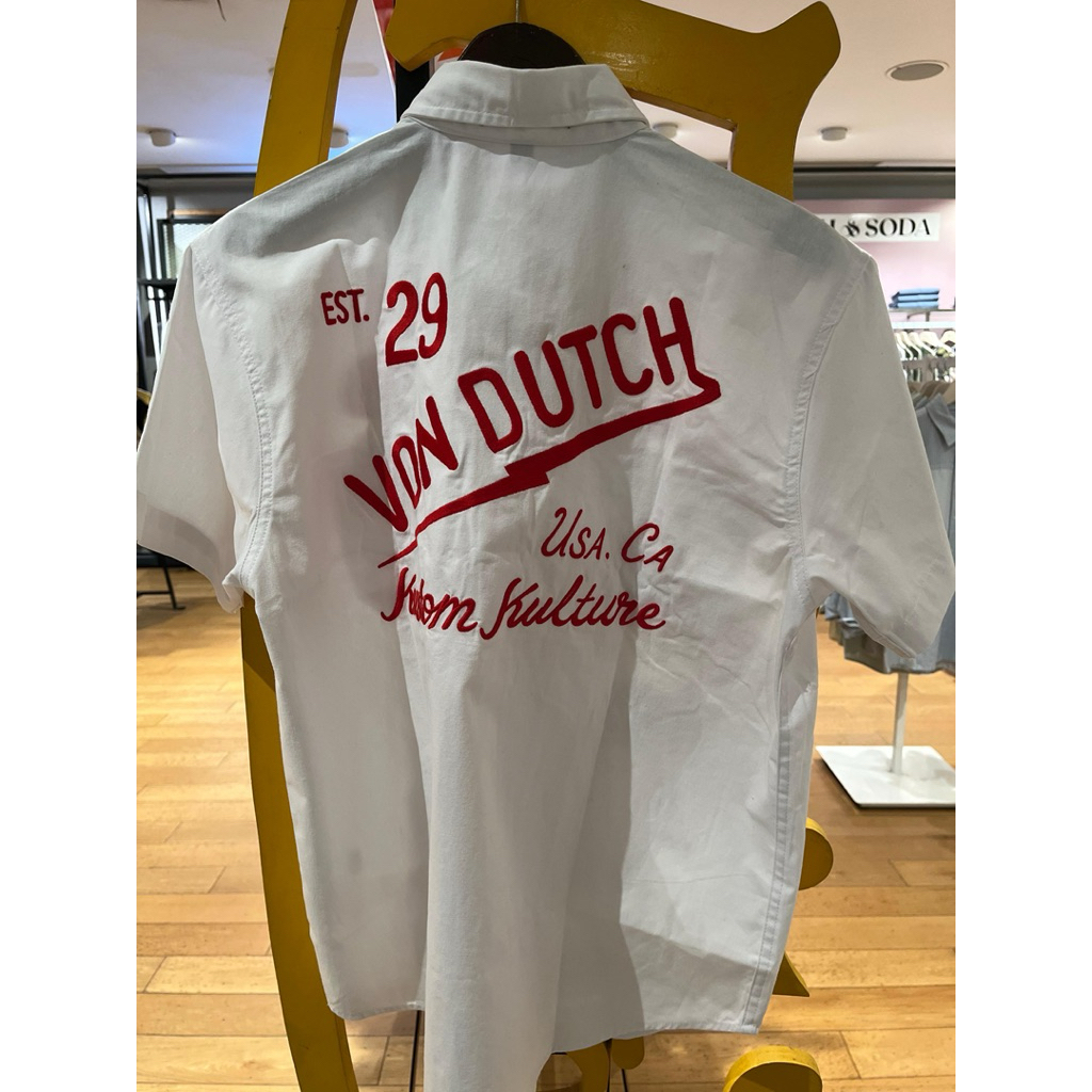 kemeja von dutch