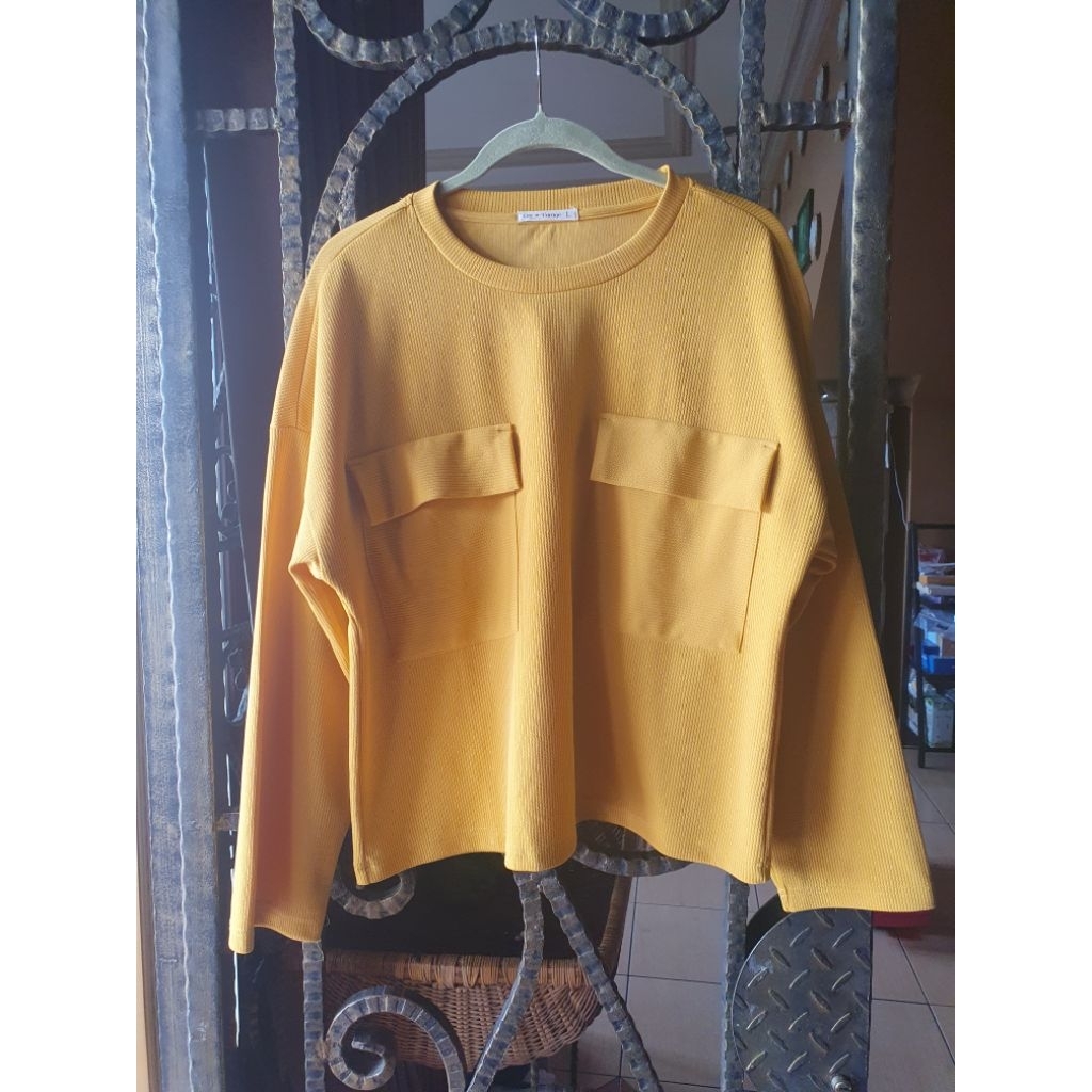 Preloved baju kaos tangan panjang wanita