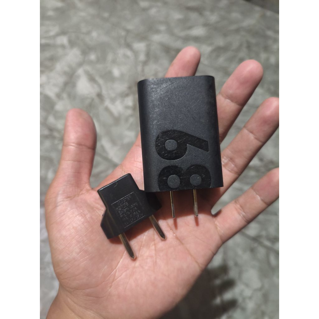 Charger/ces Lenovo legion motorola 68W Preloved/second