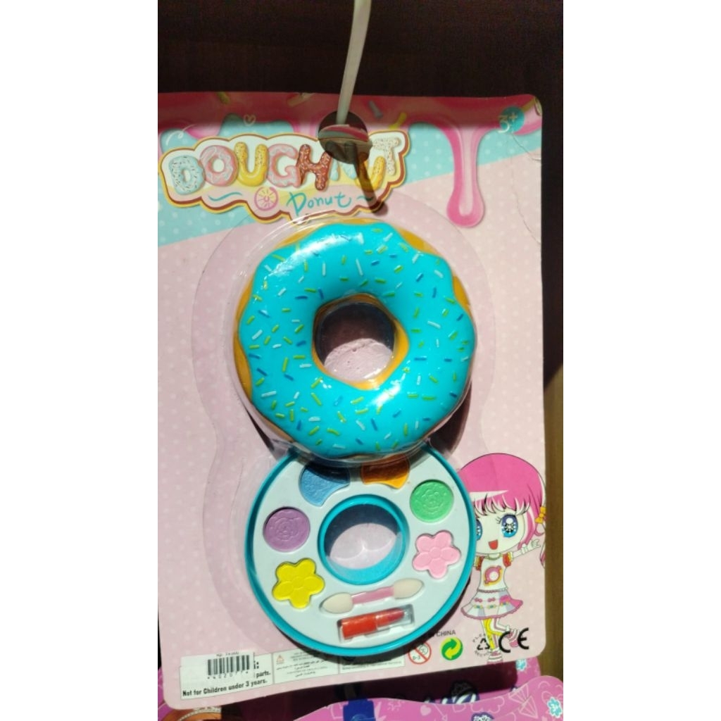 Make Up Donat Anak Perempuan