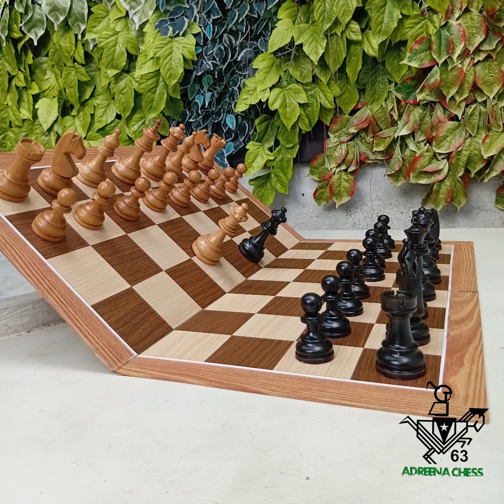 Satu Set Papan & Buah Catur Magnet Kayu Kokosan