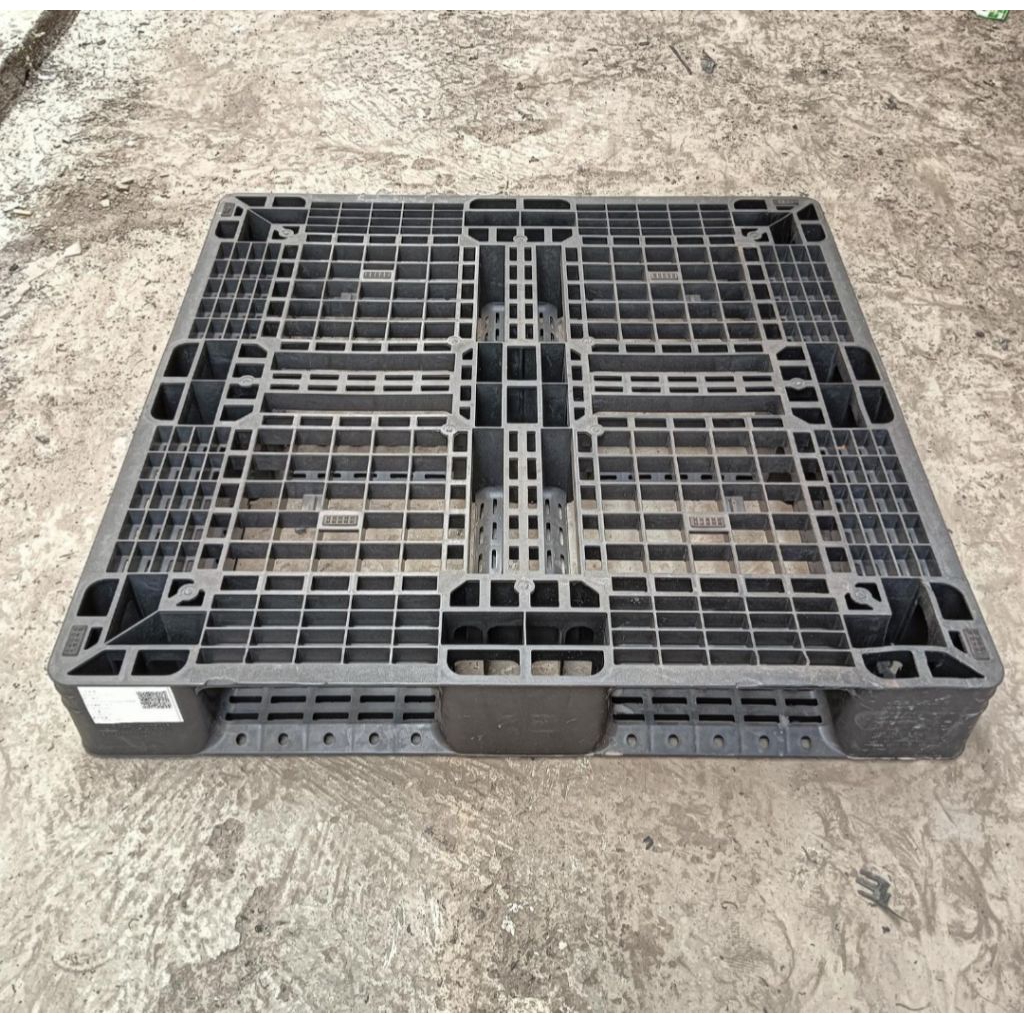 palet plastik 100x100x14 hitam