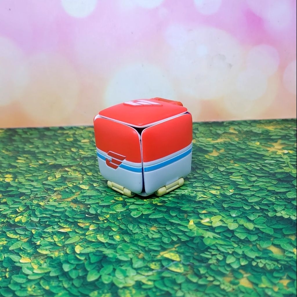 Preloved Surprise parcel SUPER WINGS Paul deformation robot pesawat super wings jet