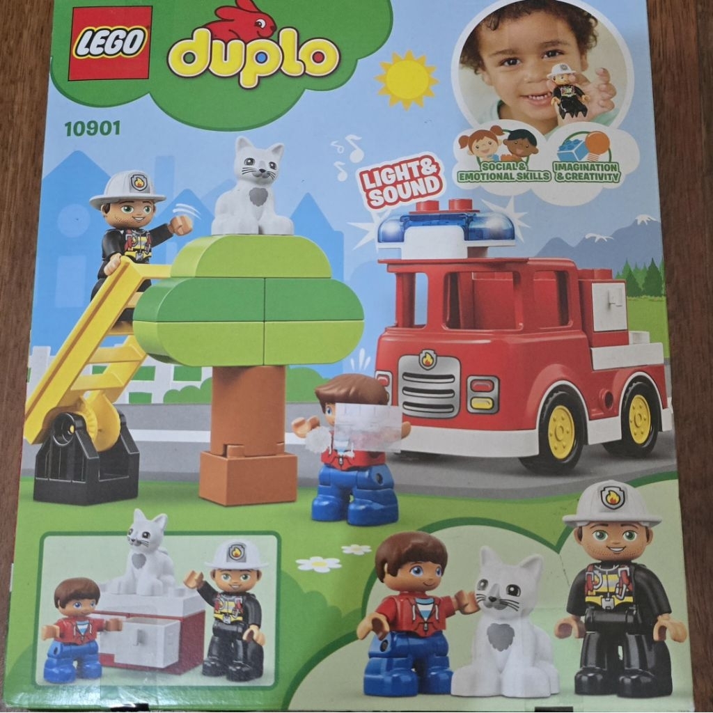 LEGO Duplo Fire Truck WITH LIGHT & SOUND ORIGINAL 10901 (PRELOVED, good condititon) Complete with Or