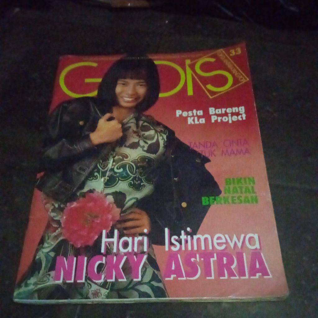 majalah Gadis tahun 1992, Hari istimewa Nicky Astria, Pesta bareng Kla Project, majalah jadul
