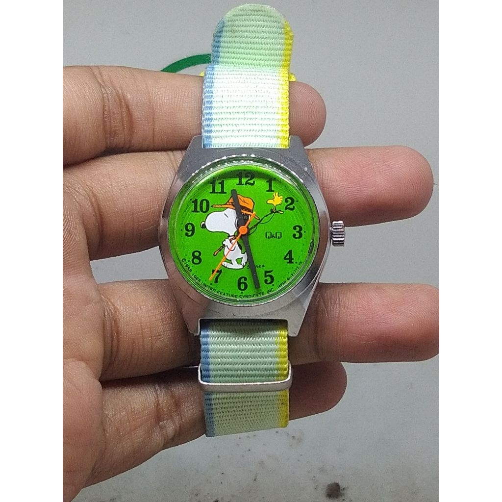 Citizen qq snoopy vintage 1960an original (RARE ITEM) not $eiko tank military diver