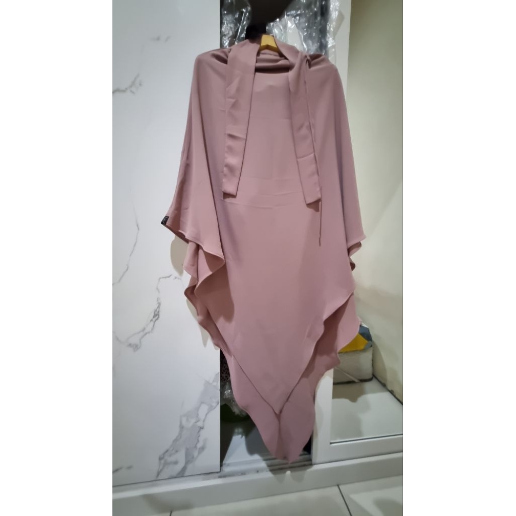 Preloved Aljenna FK Long Triangle Dusty pink