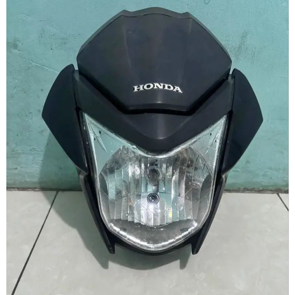 totok batok lampu depan honda mega pro new asli original masih layak pake satu set