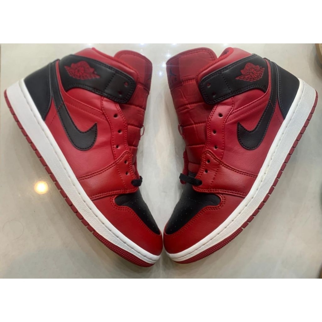 Jordan1 Mid Banned