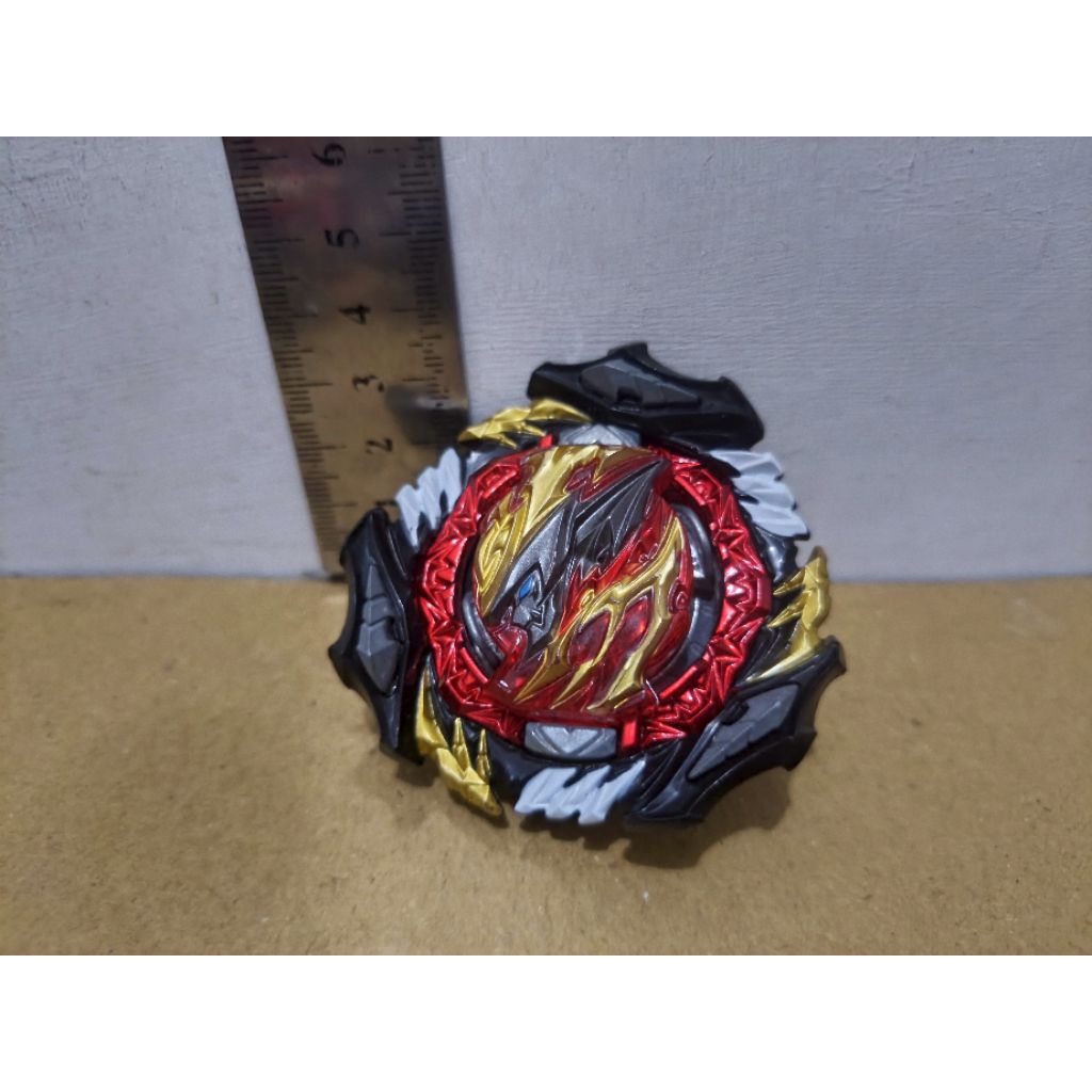 Beyblade Burst Divine Belial Takara Tomy