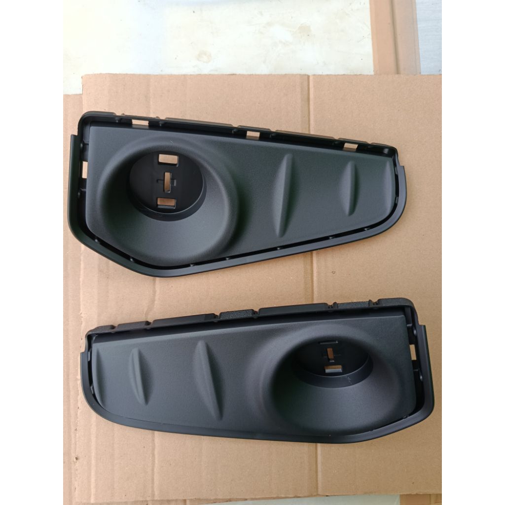 cover lampu bemper blakang mobil Avanza veloz