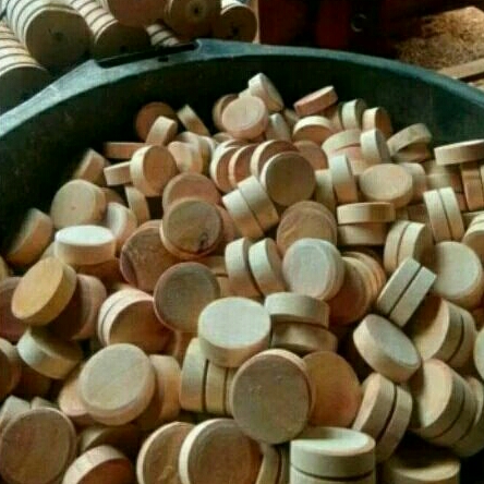 1 Set Roda Kayu untuk Miniatur Truk Oleng