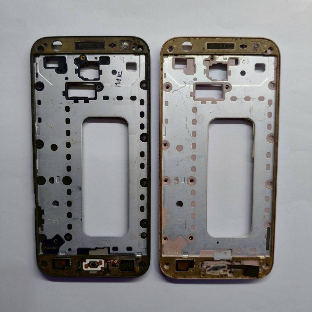Middle Frame Tatakan Lcd + Flexible Ui Samsung J3 Pro / J330 Original Copotan Mulus