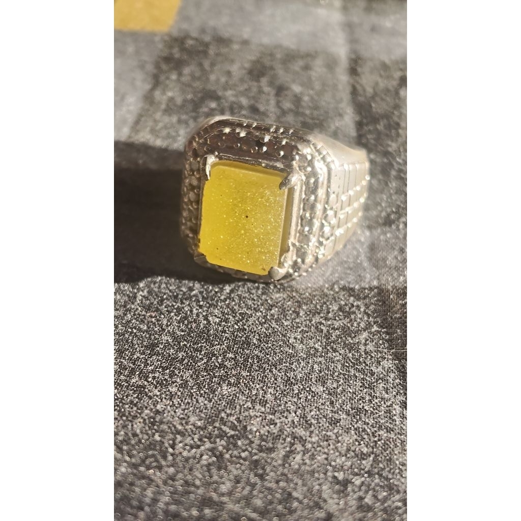 BATU YELLOW SAFIRE