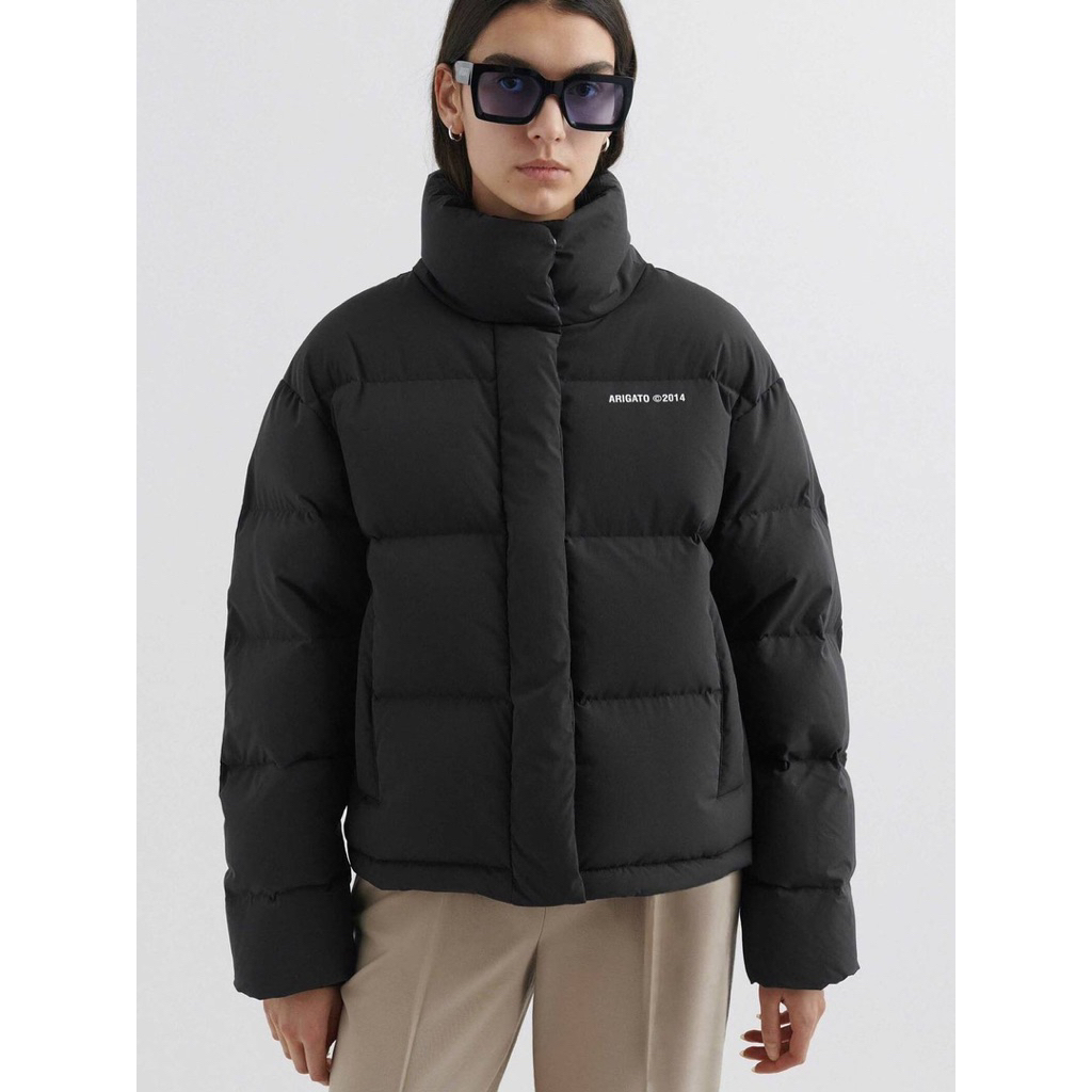 Axel arigato Halo down jacket in black