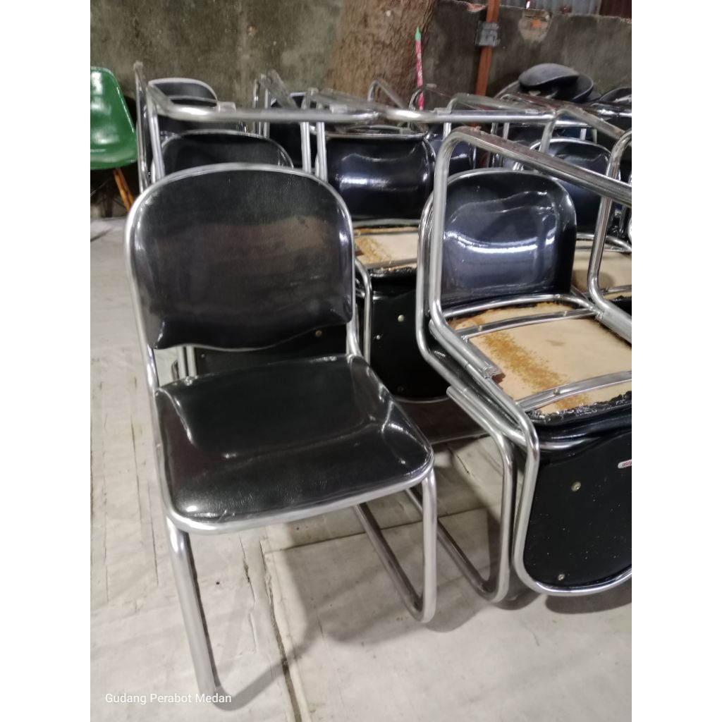 Kursi Susun Pesta Bekas Murah / Kursi Lipat Besi / Kursi Bekas Murah