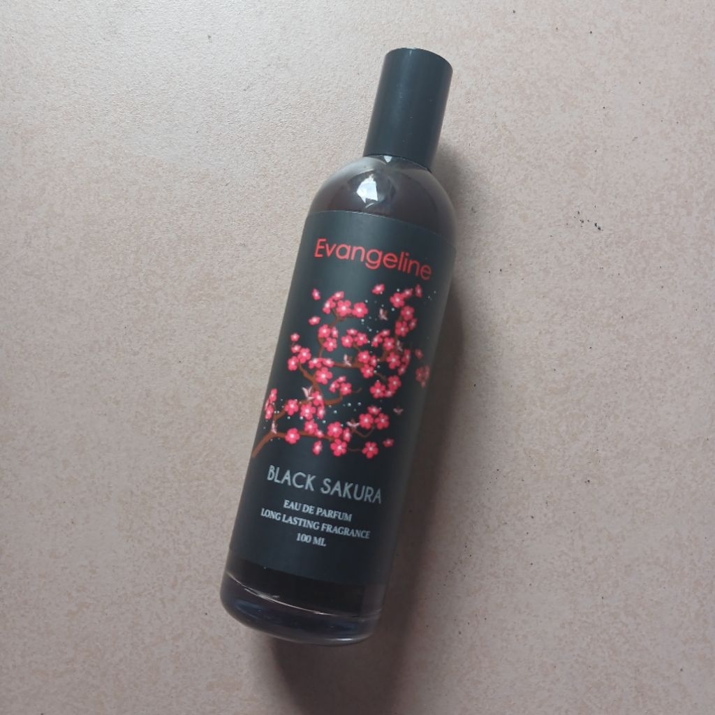 NEW Parfum Evangeline Black Sakura