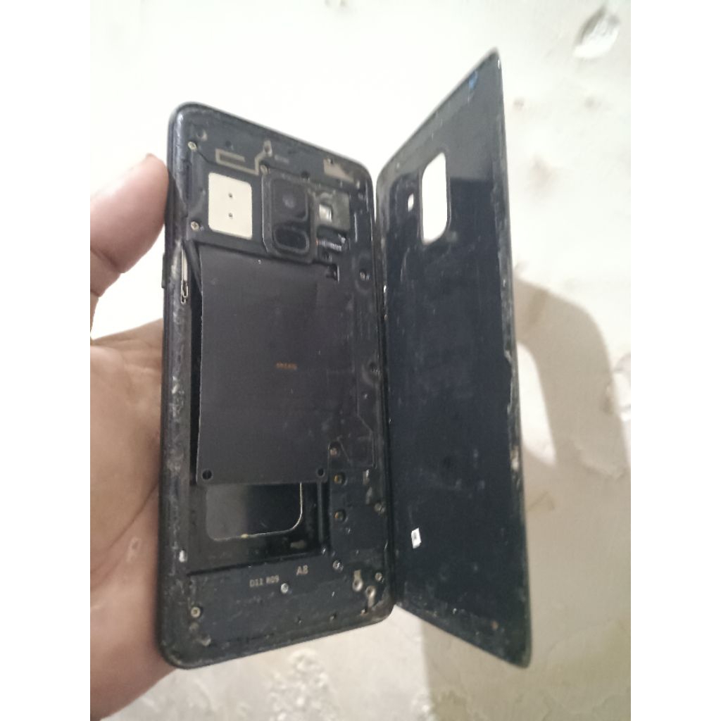 samsung a8 minus lcd