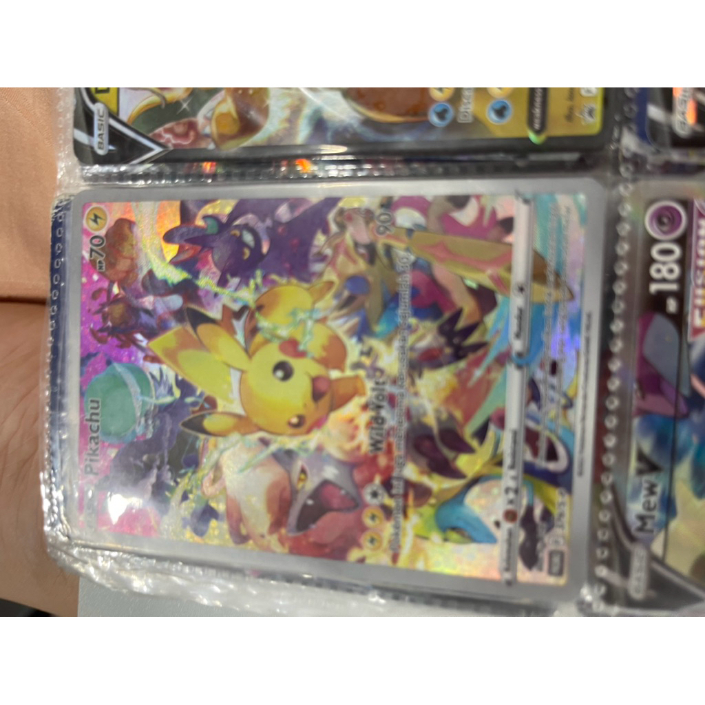 Kartu pokemon original pikachu