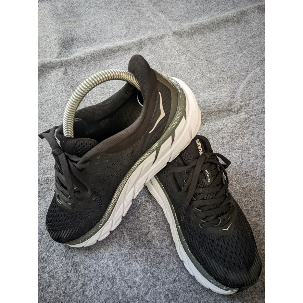 Hoka Clifton 7 not 8 9 Arahi Bondi Mach Rocket Carbon X