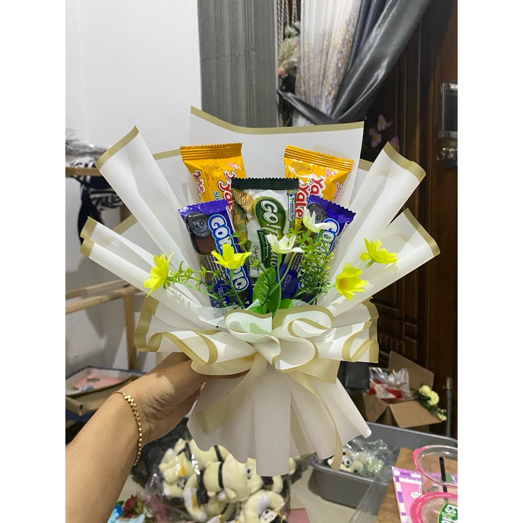 Buket Snack Murah /Buket Jajan /Buket Hadiah Wisuda/Ulangtahun/Valentine