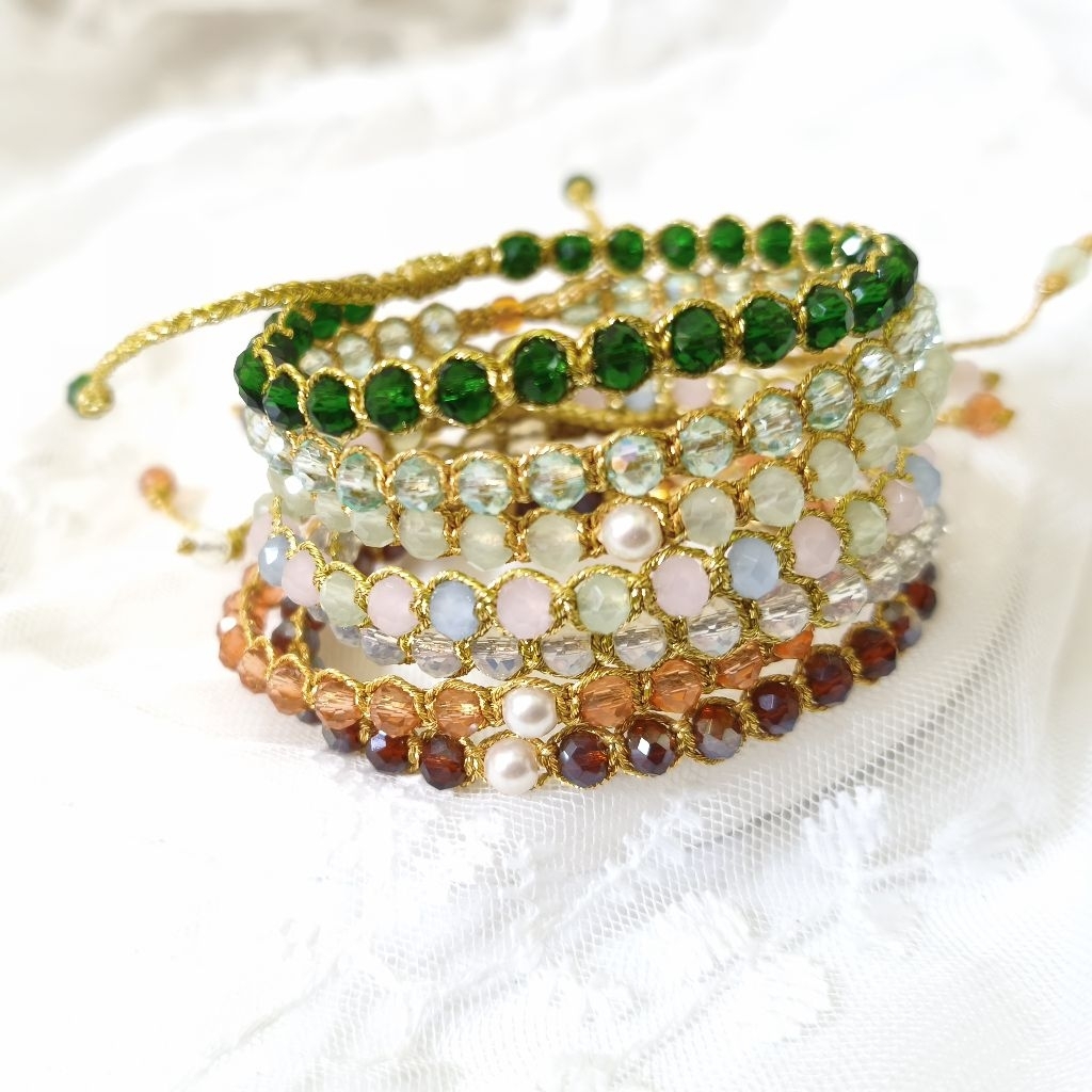 PART 1 •CRYSTAL 4MM • BRACELET MODEL SAMAPURA TALI GOLD