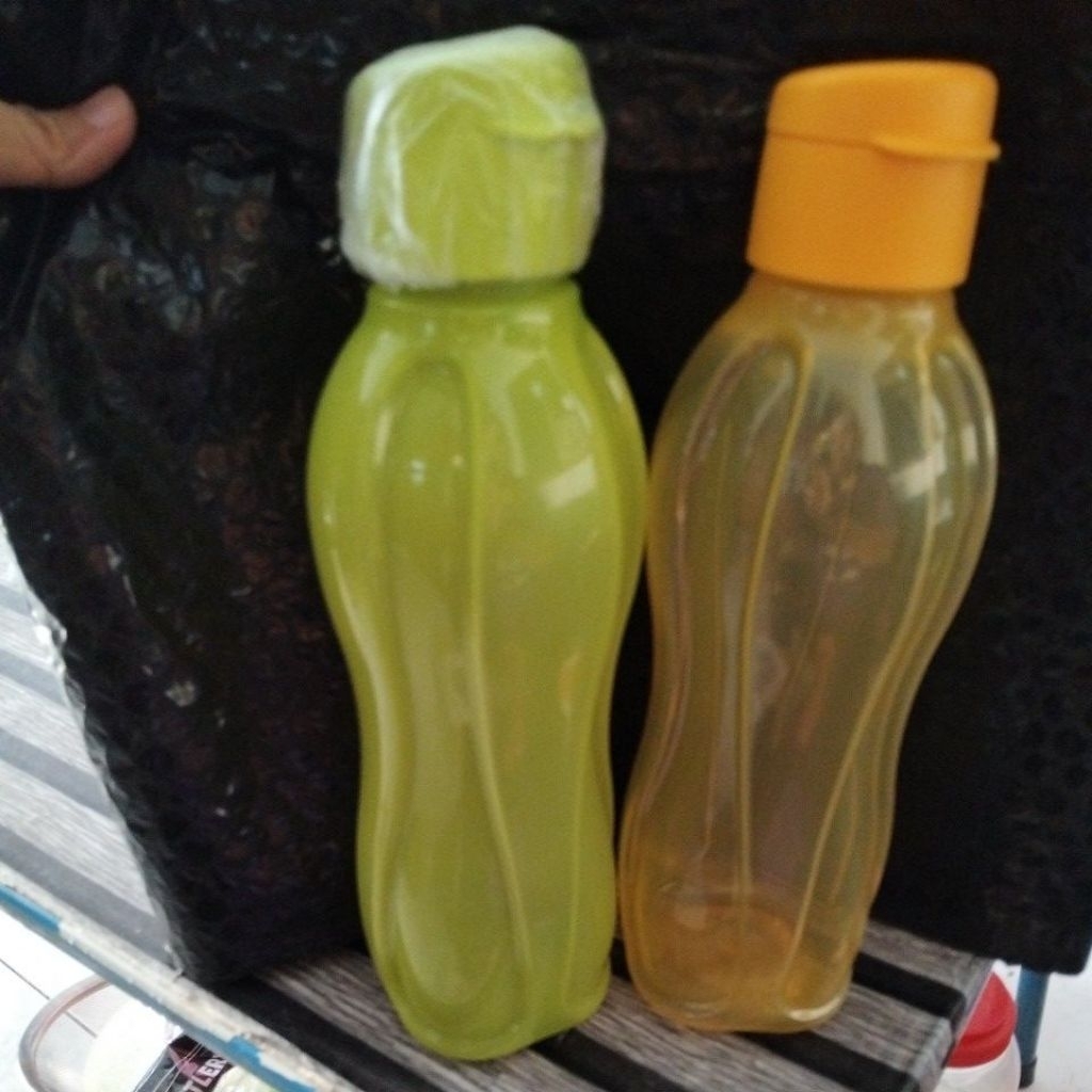 Botol Tupperware 750 ml