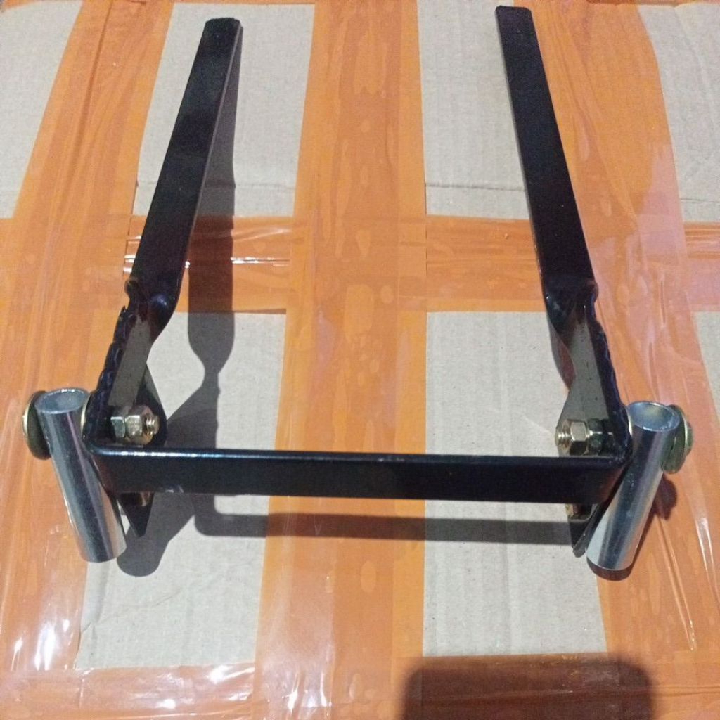 dudukan marching bell/penyangga marching bell