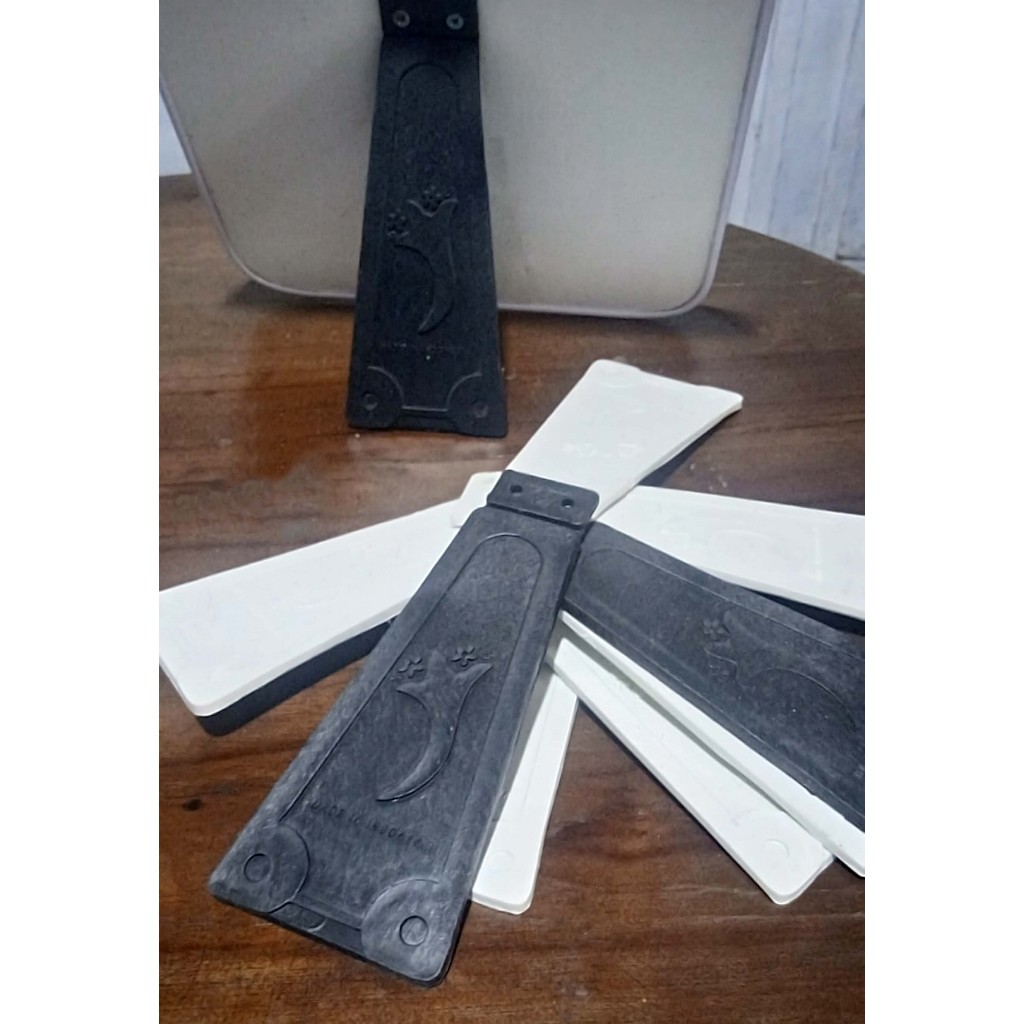 Kaki (Stand) Pigura Warna Putih