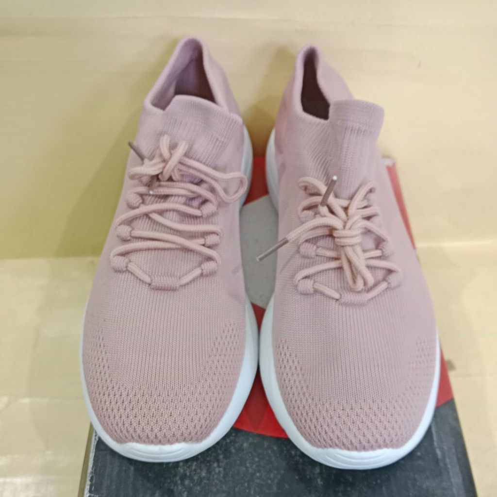 Sepatu Aiw LEXUS (F)