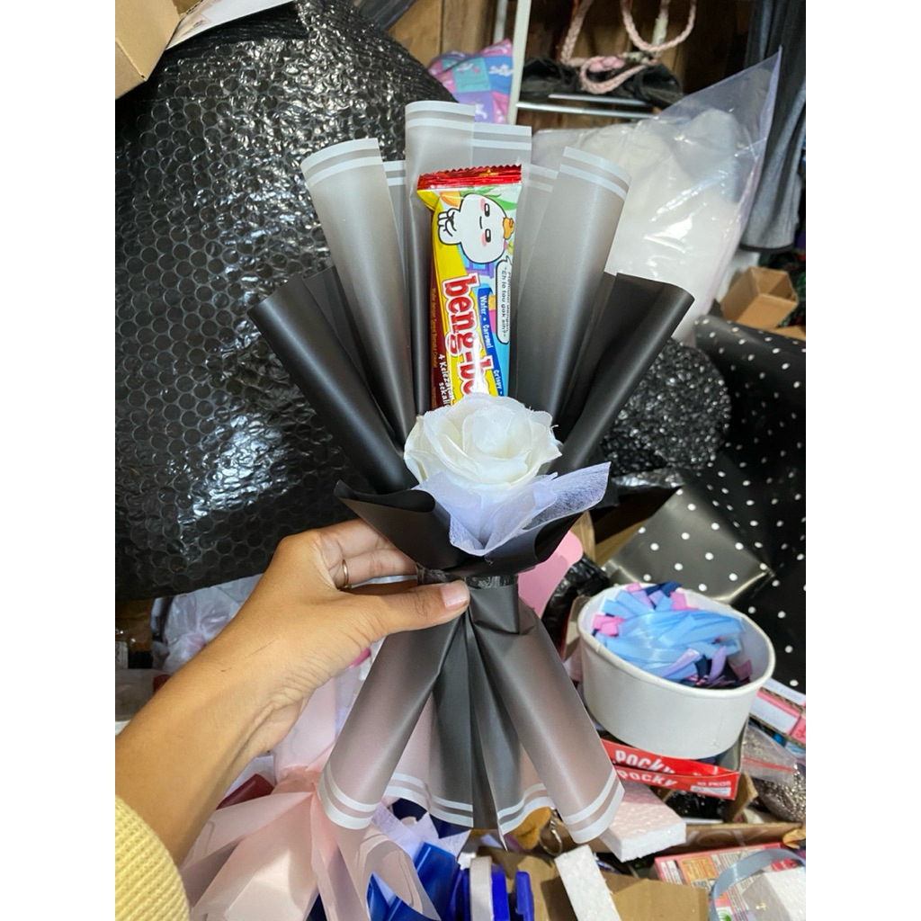 buket mini - bengbeng & bunga - buket murah - buket wisuda