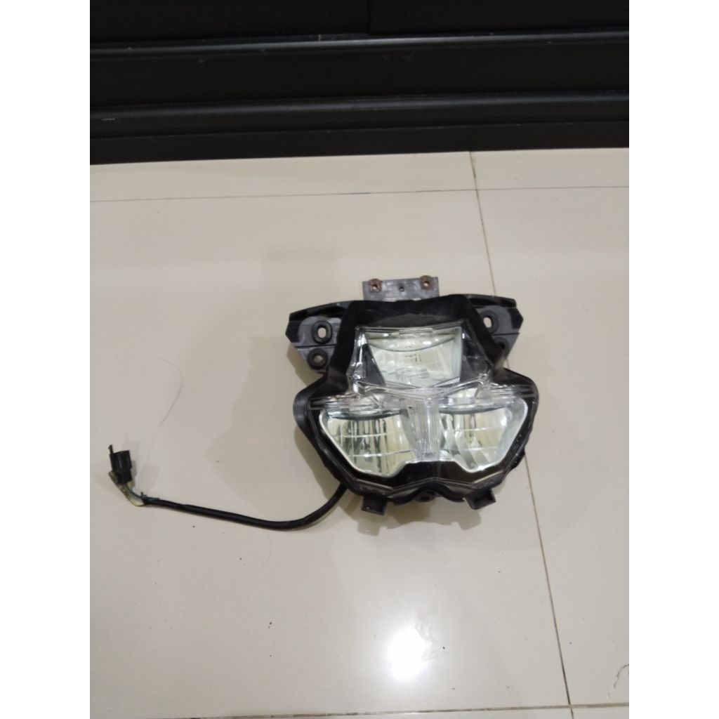 lampu depan yamaha xabre original copotan