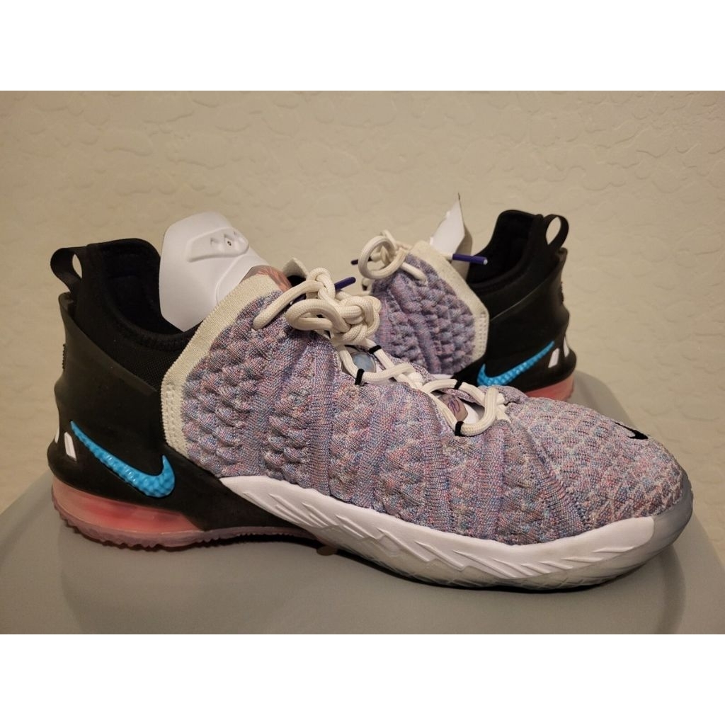 SEPATU BASKET SECOND LEBRON 18