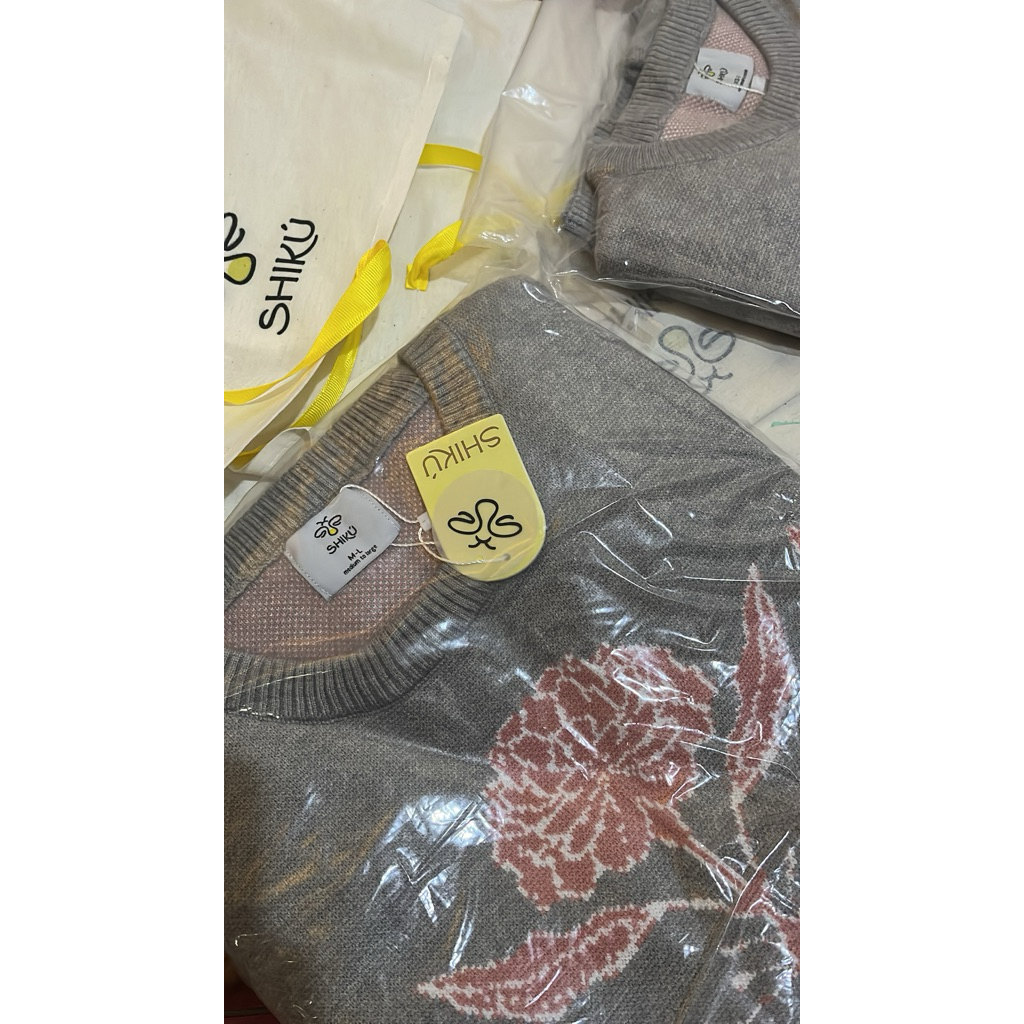 Shiku Willow Sweater Grey Pink Size L/XL(BACA DESKRIPSI)